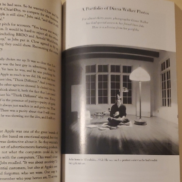 Steve Jobs by Walter Isaacson Hardcover Book - Picture 8 of 12